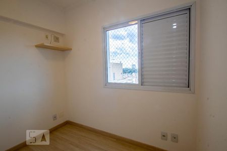 Quarto 1 de apartamento para alugar com 3 quartos, 74m² em Vila Mangalot, São Paulo