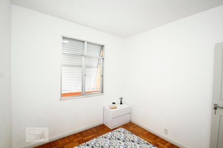 Quarto 2 de casa para alugar com 2 quartos, 60m² em Botafogo, Rio de Janeiro