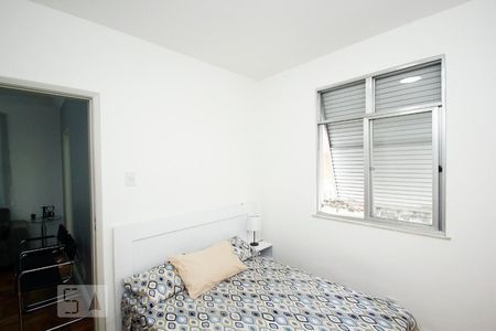 Quarto 2 de casa para alugar com 2 quartos, 60m² em Botafogo, Rio de Janeiro