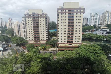 Vista da Rua de apartamento para alugar com 1 quarto, 90m² em Vila Andrade, São Paulo