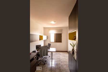 Escritório 2 (andar 1) de casa à venda com 5 quartos, 400m² em Santa Lúcia, Belo Horizonte