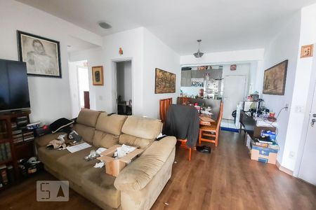 Apartamento à venda com 96m², 3 quartos e 2 vagasSala