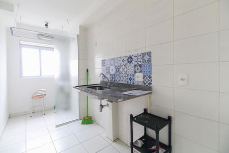 Cozinha de apartamento para alugar com 2 quartos, 51m² em Vila Ema, São Paulo