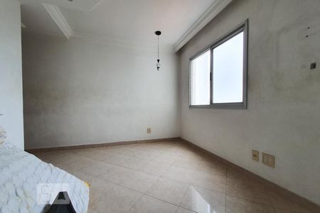Sala de apartamento à venda com 3 quartos, 55m² em Vila Carmosina, São Paulo