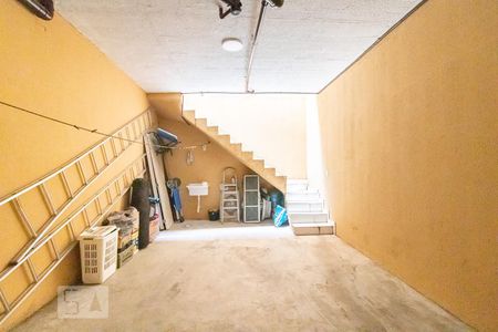 Garagem de casa à venda com 2 quartos, 68m² em Vila Ré, São Paulo