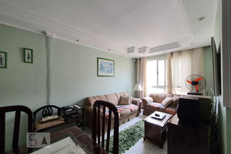 Sala de apartamento à venda com 3 quartos, 74m² em Jardim Santa Emília, São Paulo