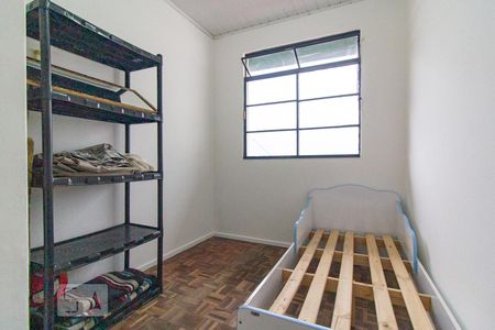 Quarto 2 de apartamento para alugar com 2 quartos, 48m² em Cidade Industrial, Curitiba