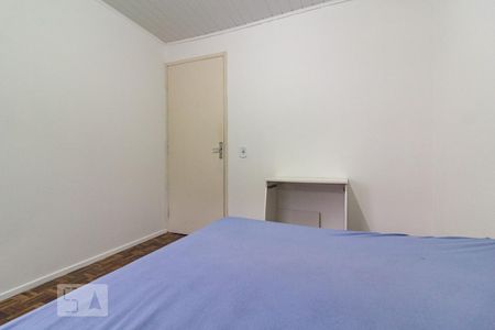 Quarto 1 de apartamento para alugar com 2 quartos, 48m² em Cidade Industrial, Curitiba