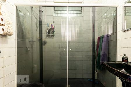 Banheiro quarto 1 de casa à venda com 3 quartos, 185m² em Jardim Piratininga, São Paulo