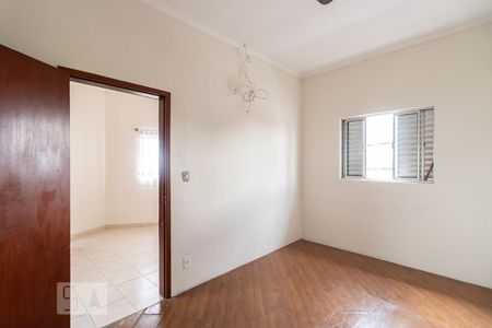 Quarto 2 de casa à venda com 2 quartos, 120m² em Jardim Liderança, São Paulo