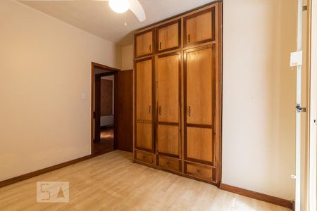 Dormitório de apartamento à venda com 1 quarto, 47m² em Rio Branco, Porto Alegre