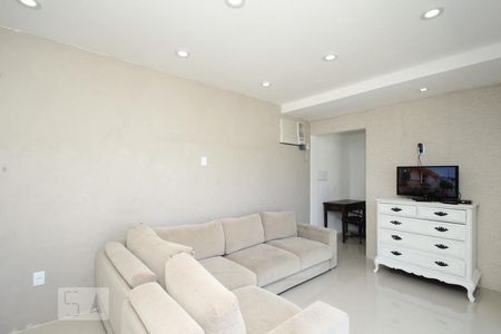 Sala de casa para alugar com 2 quartos, 90m² em Laranjeiras, Rio de Janeiro