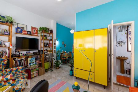 Sala de kitnet/studio para alugar com 1 quarto, 30m² em Santa Teresa, Rio de Janeiro