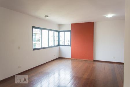 Sala de apartamento para alugar com 4 quartos, 136m² em Jardim, Santo André