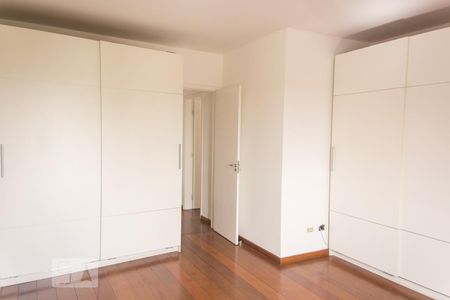 Suíte 1 de apartamento para alugar com 4 quartos, 136m² em Jardim, Santo André