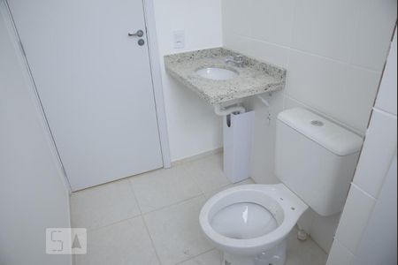 Banheiro Social de apartamento para alugar com 2 quartos, 60m² em Curicica, Rio de Janeiro