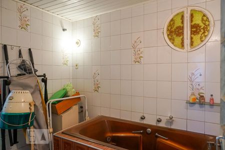 Casa para alugar com 240m², 5 quartos e 2 vagas Casa para alugar com 240m², 5 quartos e 2 vagasBanheiro 1 da Suíte 2