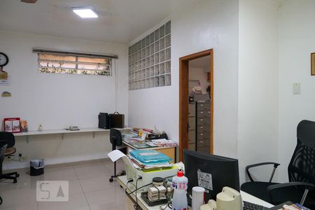 Casa para alugar com 240m², 5 quartos e 2 vagas Casa para alugar com 240m², 5 quartos e 2 vagasSuíte 1