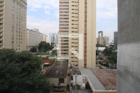 Vista da Sala de apartamento para alugar com 2 quartos, 95m² em Cambuí, Campinas