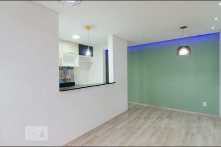 Sala de apartamento para alugar com 2 quartos, 44m² em Taboão, São Bernardo do Campo