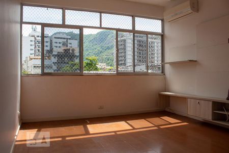 Sala  de apartamento para alugar com 2 quartos, 64m² em Grajau, Rio de Janeiro
