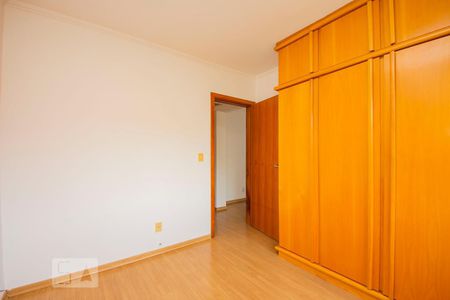 Quarto de apartamento à venda com 1 quarto, 46m² em Mont Serrat, Porto Alegre