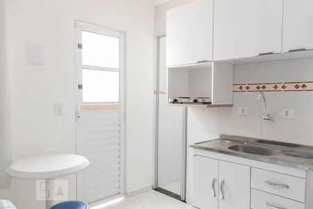 Sala/Cozinha de kitnet/studio para alugar com 1 quarto, 15m² em Planalto Paulista, São Paulo