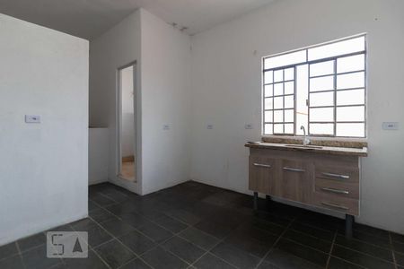 Cozinha de casa para alugar com 1 quarto, 48m² em Vila Alpina, São Paulo