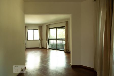 Apartamento à venda com 175m², 4 quartos e 3 vagasSala