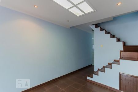 Sala de casa à venda com 3 quartos, 150m² em Vila Santa Lúcia, São Paulo