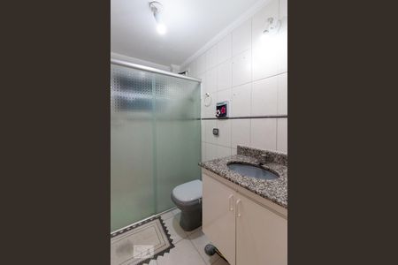 Banheiro de apartamento para alugar com 3 quartos, 78m² em Vila Lageado, São Paulo