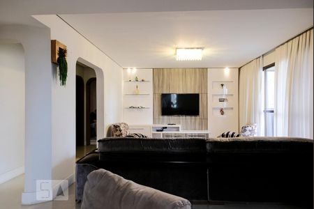 Sala de TV de apartamento à venda com 3 quartos, 250m² em Jardim Avelino, São Paulo