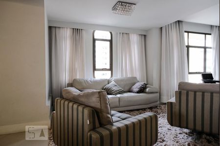 Sala de estar de apartamento à venda com 3 quartos, 250m² em Jardim Avelino, São Paulo