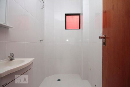 Banheiro de kitnet/studio para alugar com 1 quarto, 28m² em Bela Vista, São Paulo