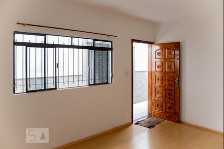 Sala de casa para alugar com 2 quartos, 60m² em Vila Ré, São Paulo