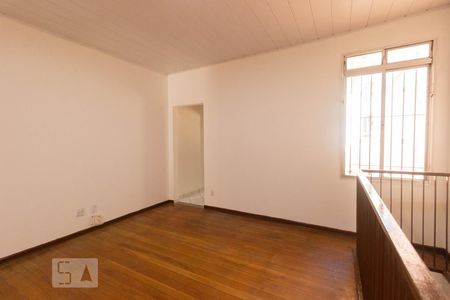 Sala de casa à venda com 3 quartos, 120m² em Parada Inglesa, São Paulo