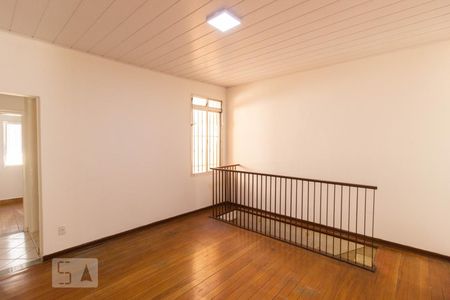 Sala de casa à venda com 3 quartos, 120m² em Parada Inglesa, São Paulo