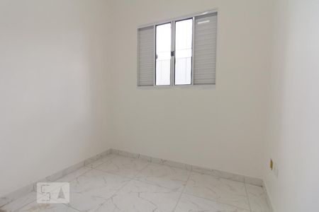 Quarto 1 de casa para alugar com 2 quartos, 59m² em Ferreira, São Paulo