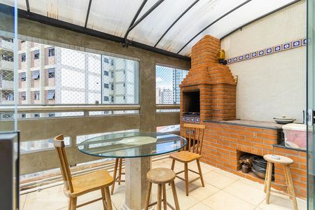 Varanda gourmet de apartamento para alugar com 4 quartos, 150m² em Cambuí, Campinas