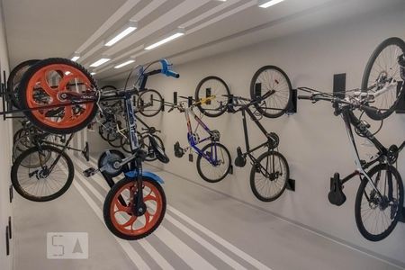 Bicicletário de apartamento para alugar com 2 quartos, 38m² em Chácara Inglesa, São Paulo