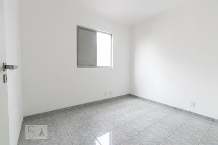 Quarto 1 de apartamento para alugar com 2 quartos, 56m² em Vila Ivone, São Paulo