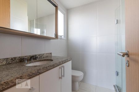 Banheiro de apartamento à venda com 2 quartos, 78m² em Rogowski, Porto Alegre