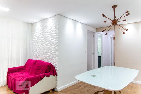 Sala de apartamento para alugar com 2 quartos, 64m² em Campestre, Santo André