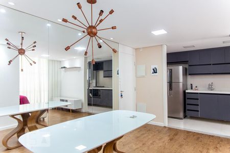 Sala de apartamento para alugar com 2 quartos, 64m² em Campestre, Santo André