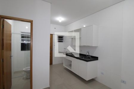 Sala/Cozinha e área de serviço de apartamento para alugar com 1 quarto, 30m² em Vila Ponte Rasa, São Paulo