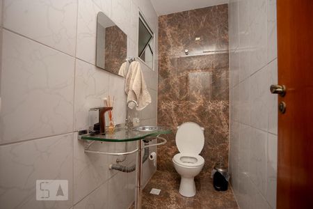Lavabo de casa para alugar com 3 quartos, 129m² em Boa Vista, Curitiba