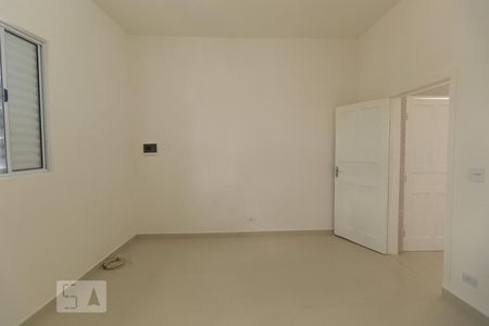 Quarto/Sala de casa para alugar com 1 quarto, 35m² em Água Rasa, São Paulo