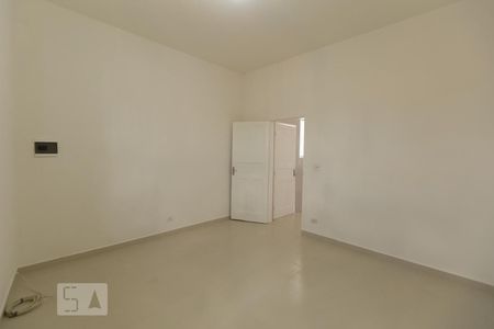 Quarto/Sala de casa para alugar com 1 quarto, 35m² em Água Rasa, São Paulo