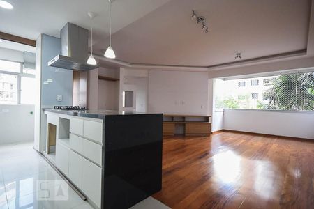 Sala de apartamento à venda com 2 quartos, 70m² em Vila Andrade, São Paulo