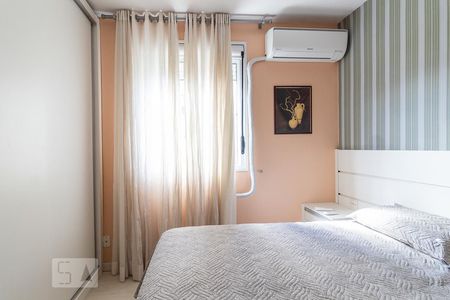 Dormitório 2 de apartamento à venda com 3 quartos, 68m² em Humaitá, Porto Alegre